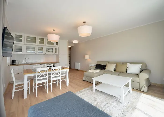 Invest Szklarska 800 B12 * シクラルスカ・ポレンバ